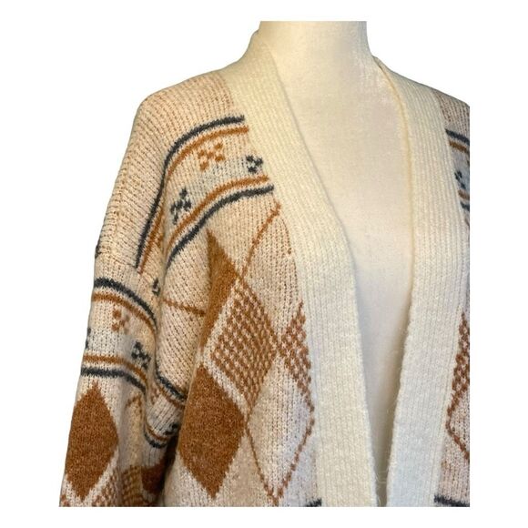 Lulu's Anchorage Long Line Cardigan Sweater Cream Argyle Inspired Print S - Picture 5 of 11